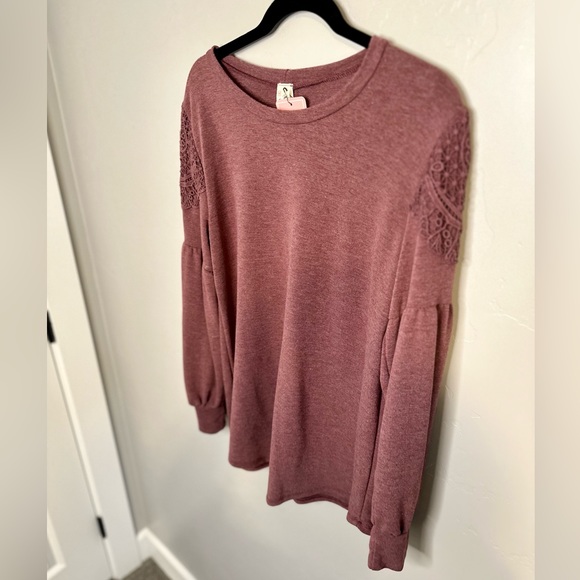 Lulu's French Terry Knit Long Sleeve Pullover Top Lace Cap Shoulder Barn Red XL - Picture 7 of 16